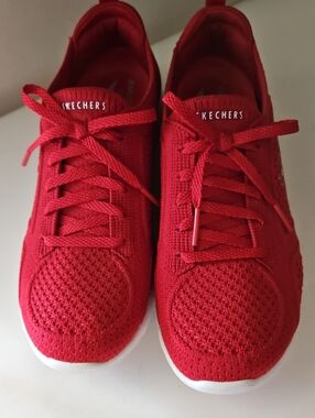 SKECHERS RED ULTRA FLEX 3.O HEART-ME SLIP ON SNEAKERS SZ 5.5